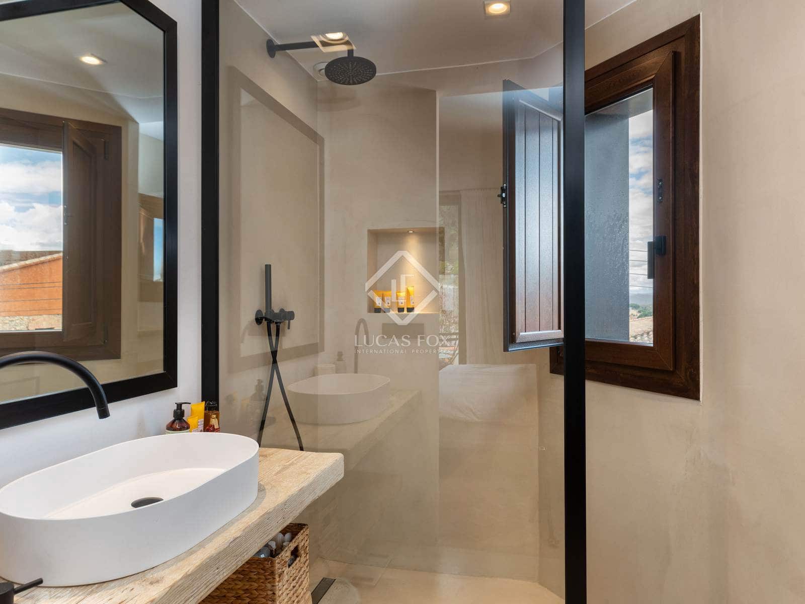 4 bedroom Villa for sale in Begur with pool garage - € 1,295,000 (Ref: 8875449)