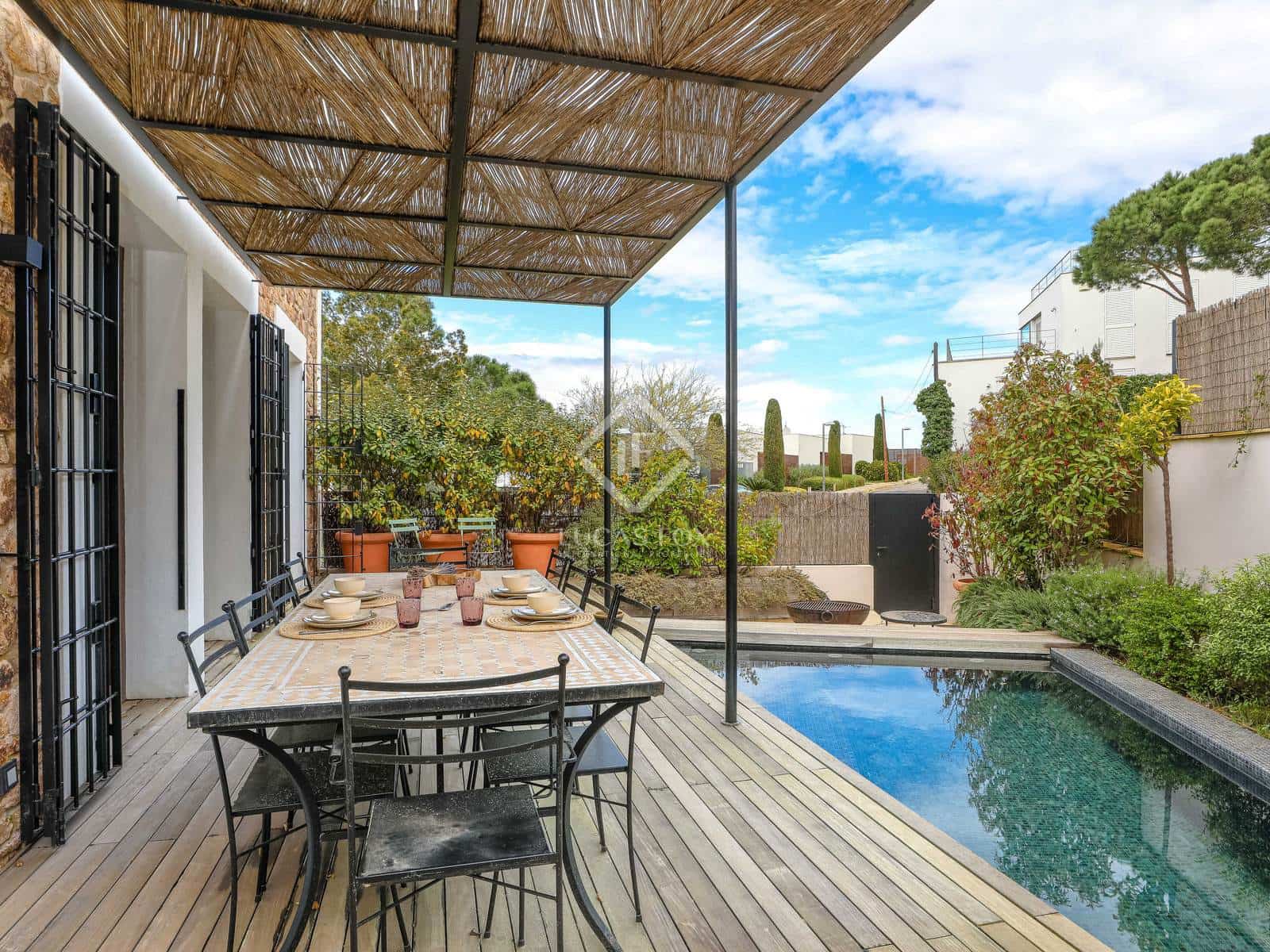 4 bedroom Villa for sale in Begur with pool garage - € 1,295,000 (Ref: 8875449)