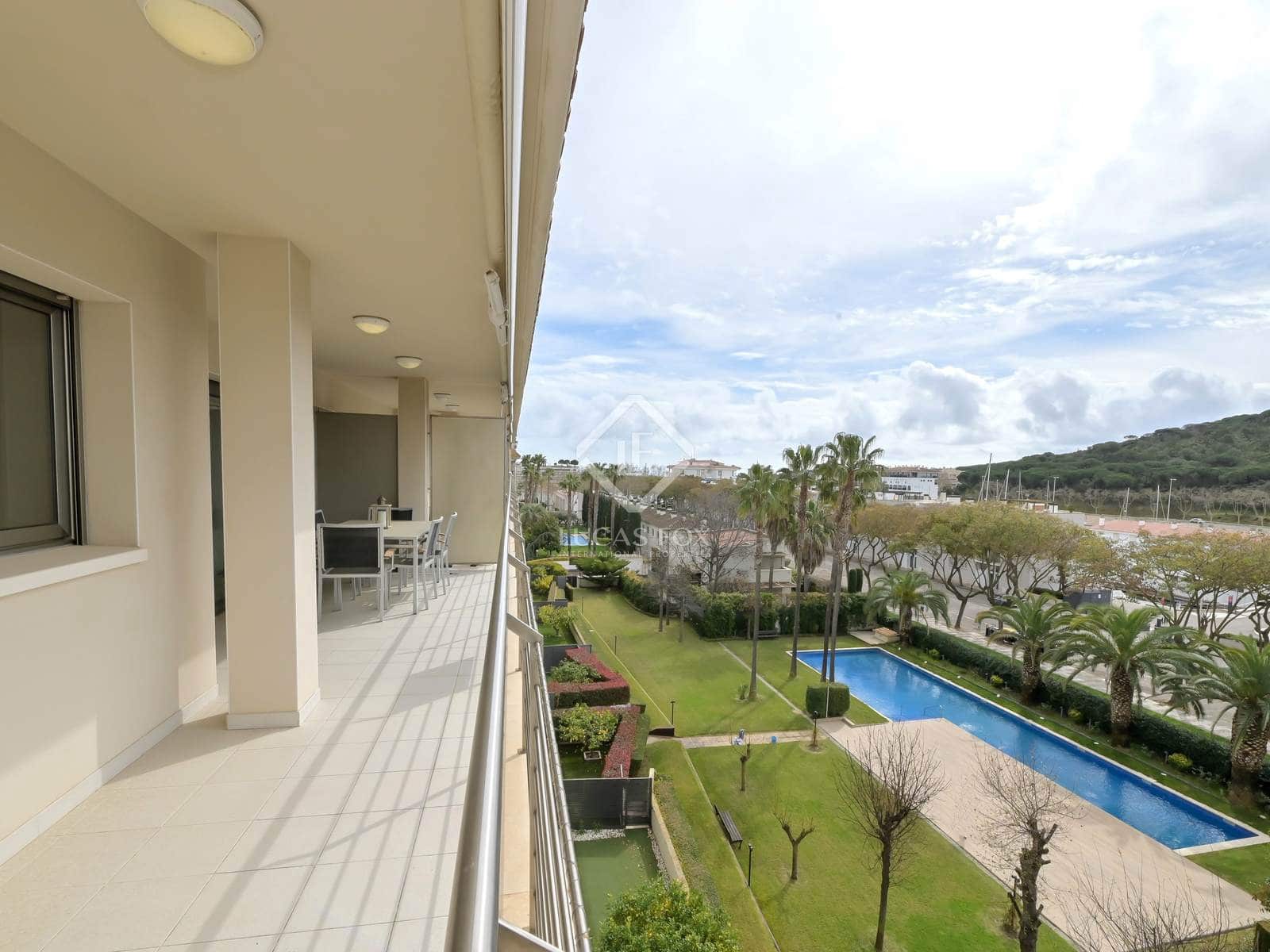 3 sypialnia Apartament na sprzedaż w Platja d'Aro z basenem garażem - 783 000 € (Ref: 8878594)