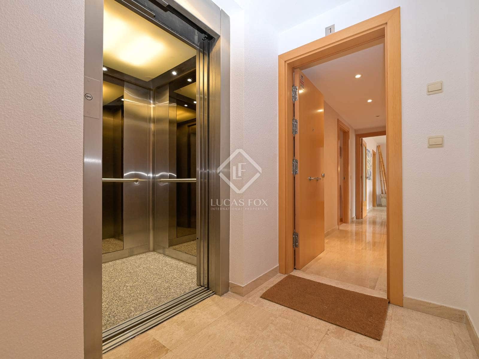 3 sypialnia Apartament na sprzedaż w Platja d'Aro z basenem garażem - 783 000 € (Ref: 8878594)