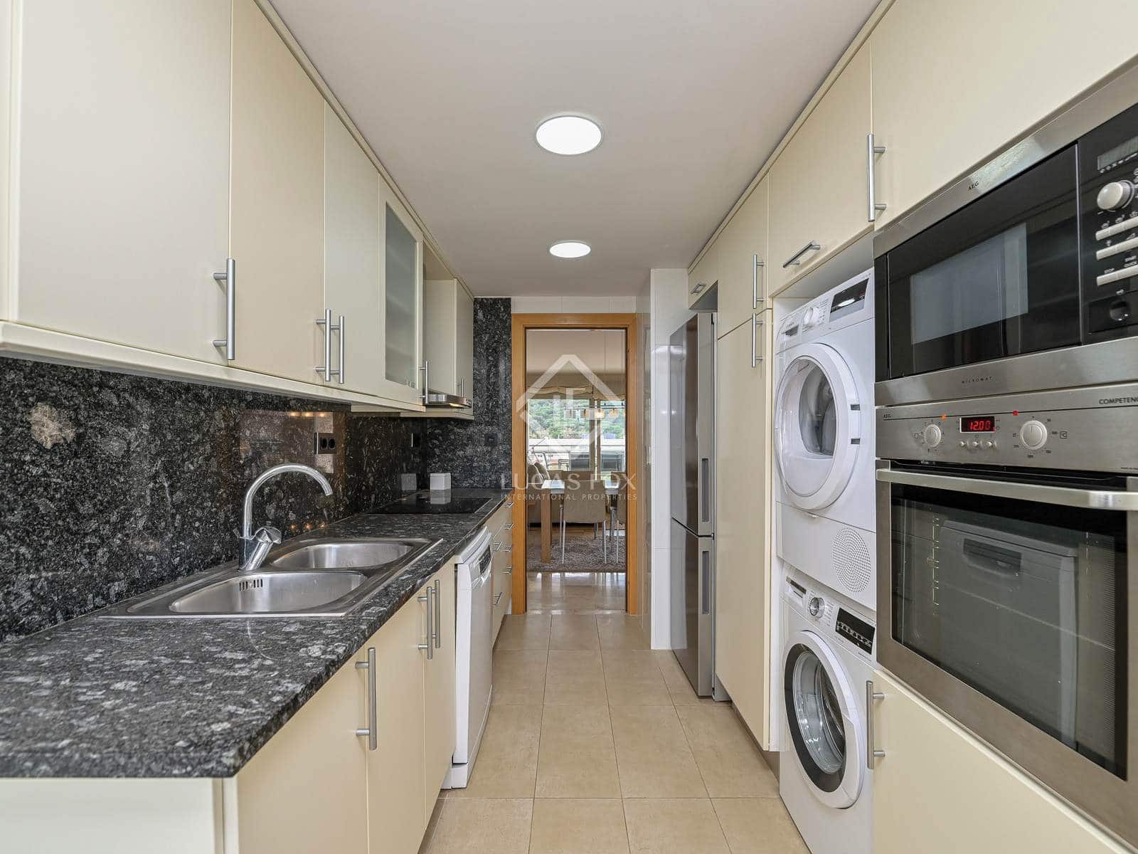 3 sypialnia Apartament na sprzedaż w Platja d'Aro z basenem garażem - 783 000 € (Ref: 8878594)