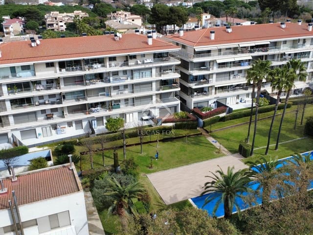 3 sypialnia Apartament na sprzedaż w Platja d'Aro, Castell-Platja d'Aro z basenem garażem - 783 000 € (Ref: 8878594)