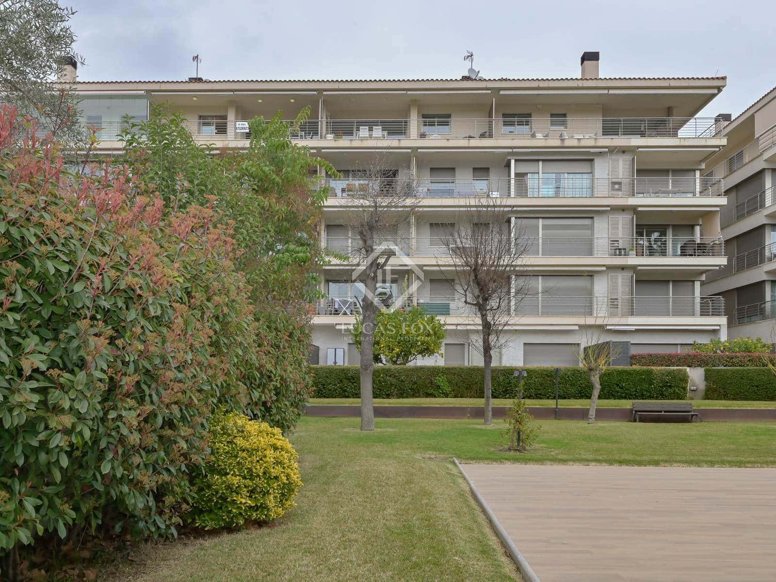 3 sypialnia Apartament na sprzedaż w Platja d'Aro z basenem garażem - 783 000 € (Ref: 8878594)