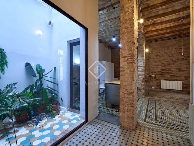2 quarto Apartamento para arrendar em Valência cidade - 1 700 € (Ref: 8878595)