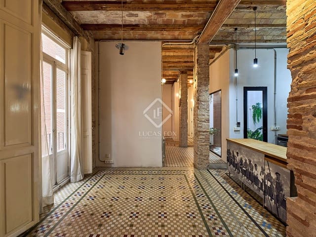 2 quarto Apartamento para arrendar em Valência cidade - 1 700 € (Ref: 8878595)