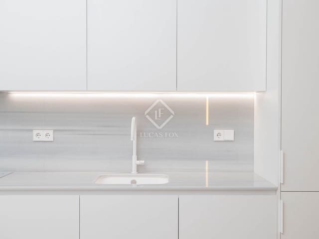 1 slaapkamer Appartement te koop in Barcelona stad - € 315.000 (Ref: 8878753)