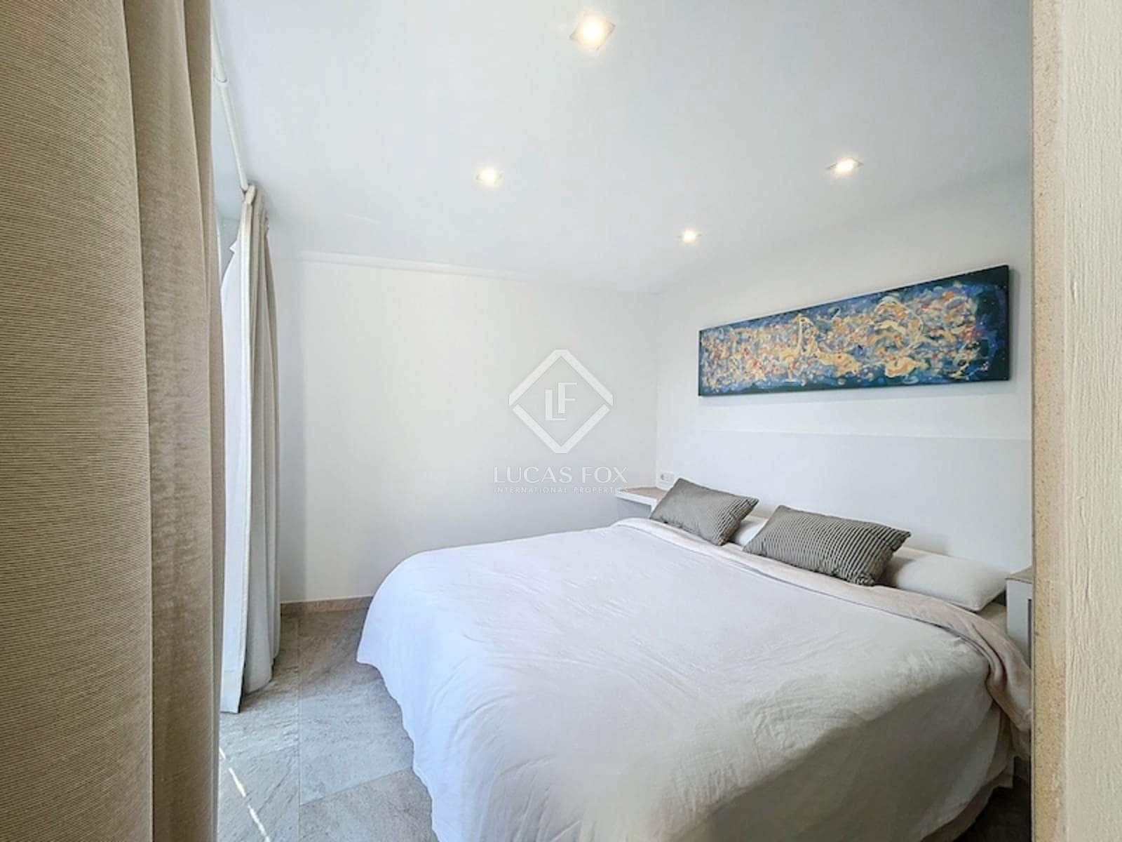 8 soveværelse Villa til salg i Es Castell med garage - € 1.275.000 (Ref: 8881140)