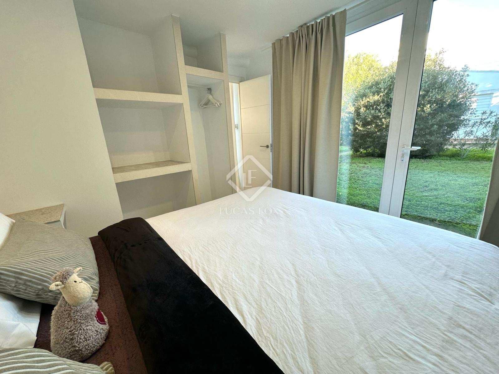 8 soveværelse Villa til salg i Es Castell med garage - € 1.275.000 (Ref: 8881140)