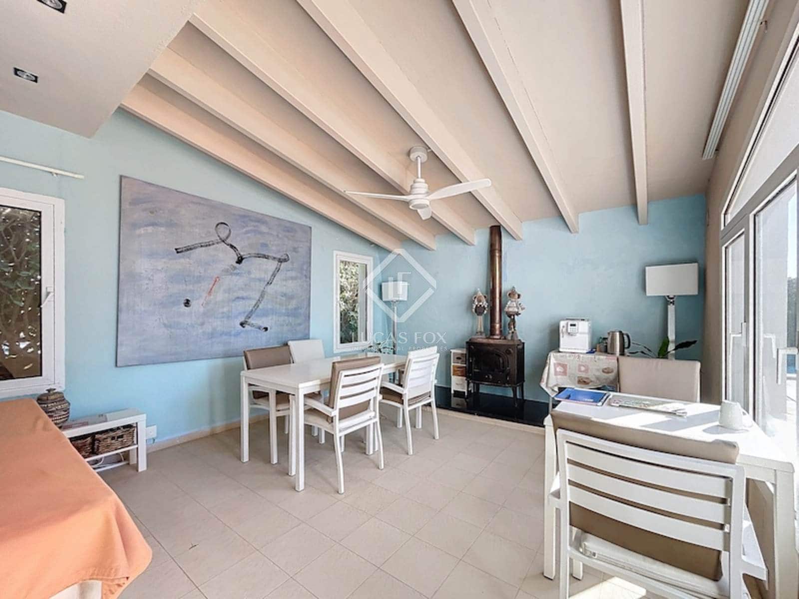 8 soveværelse Villa til salg i Es Castell med garage - € 1.275.000 (Ref: 8881140)