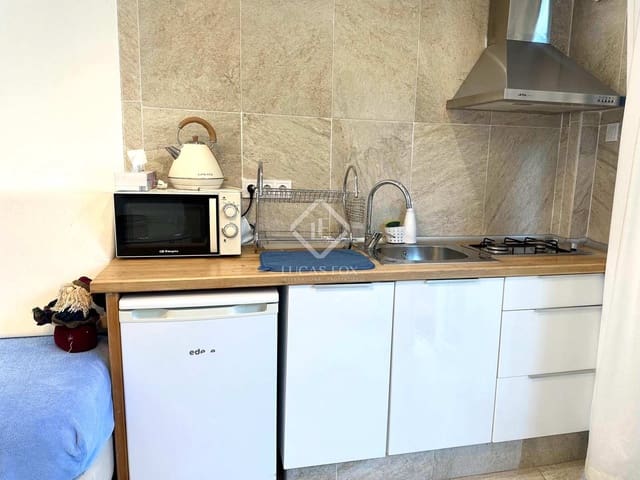 8 slaapkamer Villa te koop in Es Castell met garage - € 1.275.000 (Ref: 8881140)