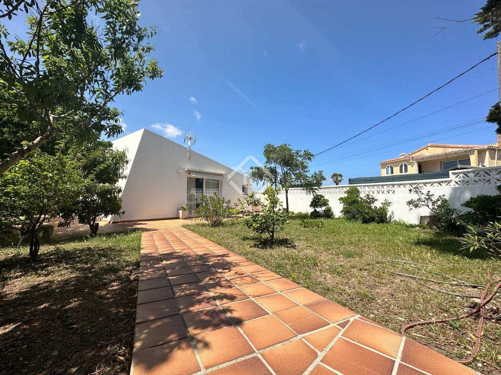 8 soveværelse Villa til salg i Es Castell med garage - € 1.275.000 (Ref: 8881140)