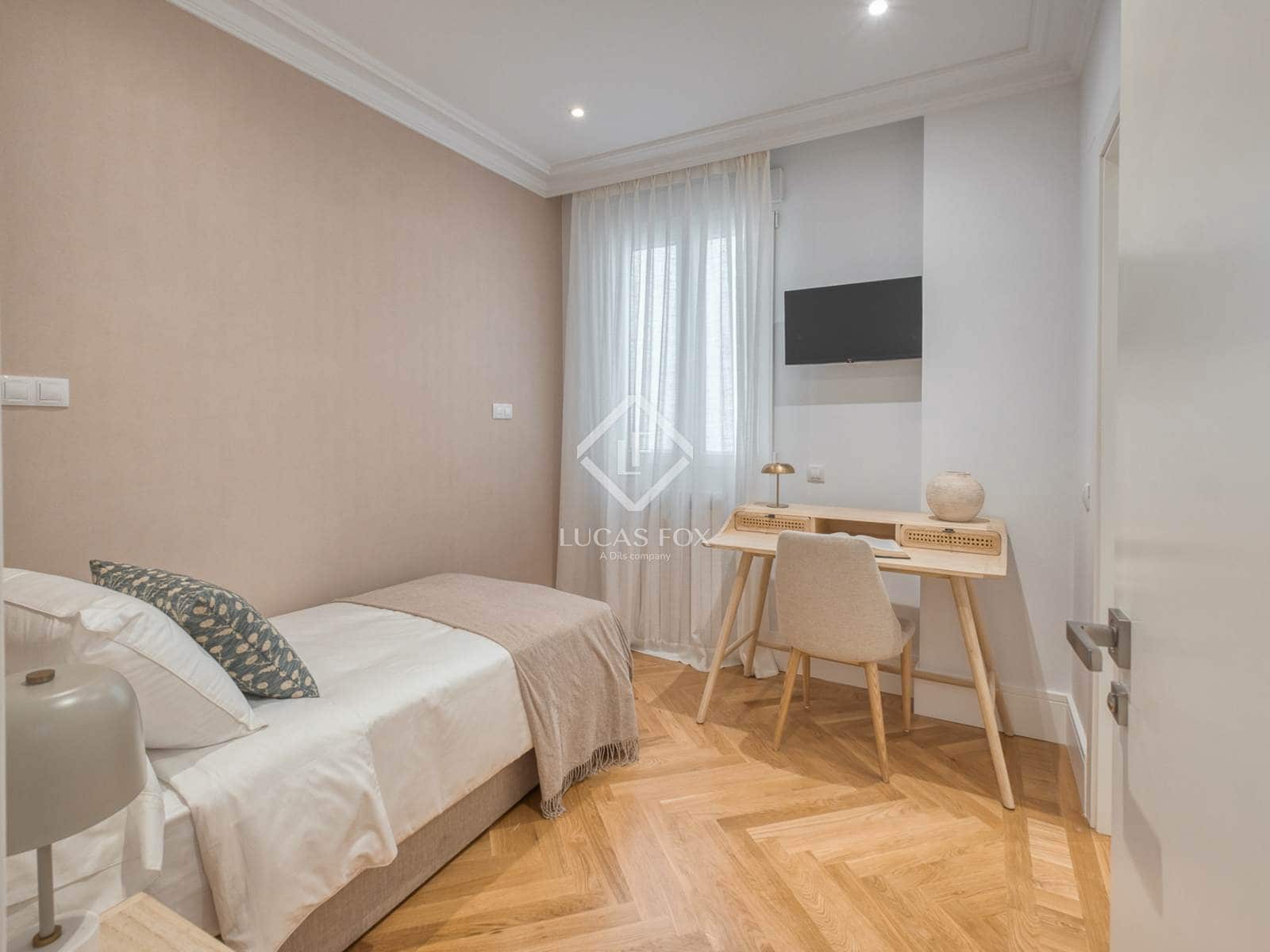 3 soveværelse Lejlighed til salg i Madrid by - € 2.975.000 (Ref: 8882345)