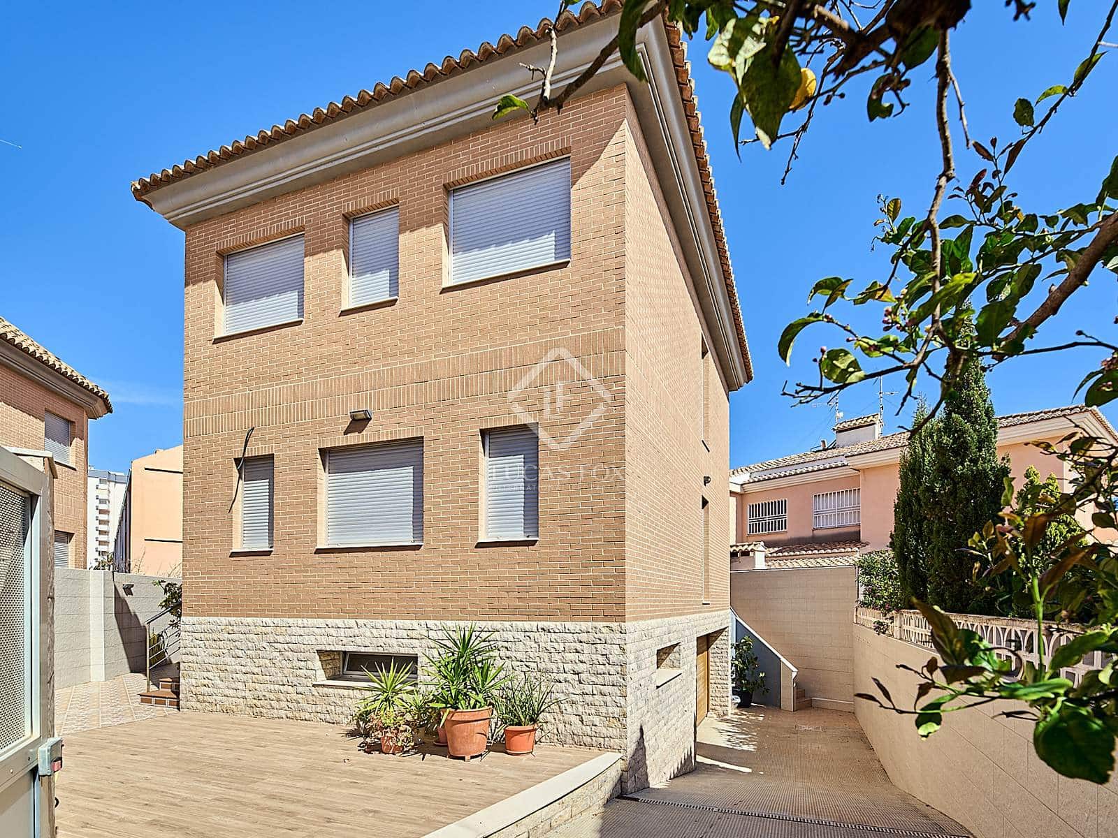 5 soveværelse Villa til salg i Mareny Blau med swimmingpool garage - € 480.000 (Ref: 8885483)