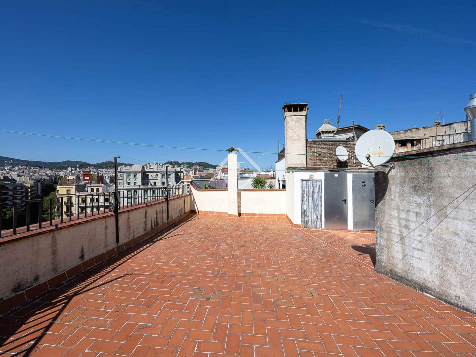 2 slaapkamer Appartement te koop in Barcelona stad - € 1.160.000 (Ref: 8885582)