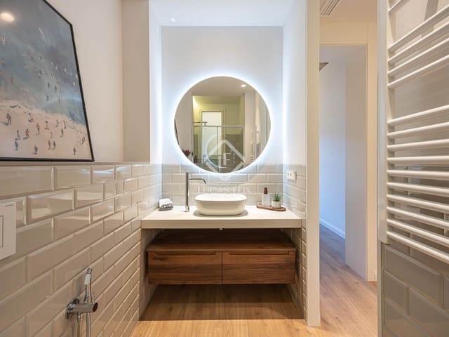 2 slaapkamer Appartement te koop in Barcelona stad - € 1.160.000 (Ref: 8885582)