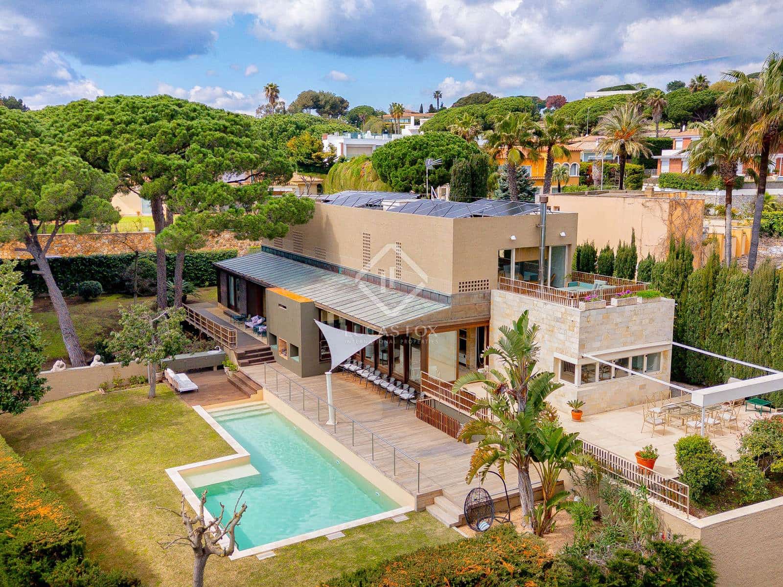 7 soveværelse Villa til salg i S'Agaro med swimmingpool garage - € 4.650.000 (Ref: 8887012)