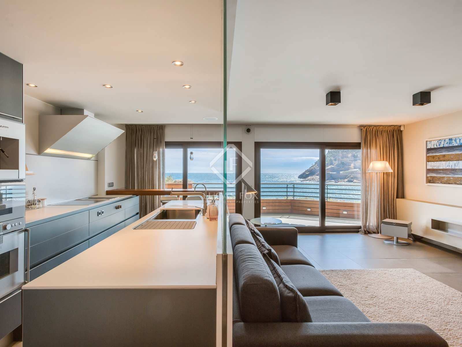 Apartamento de 3 habitaciones en Tossa de Mar en venta con garaje - 1.450.000 € (Ref: 8887013)