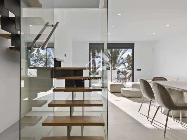 Ático de 3 habitaciones en El Paraiso, Estepona en venta con piscina garaje - 701.314 € (Ref: 8891590)