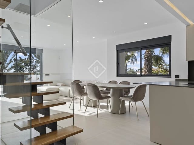 Ático de 3 habitaciones en El Paraiso, Estepona en venta con piscina garaje - 701.314 € (Ref: 8891590)