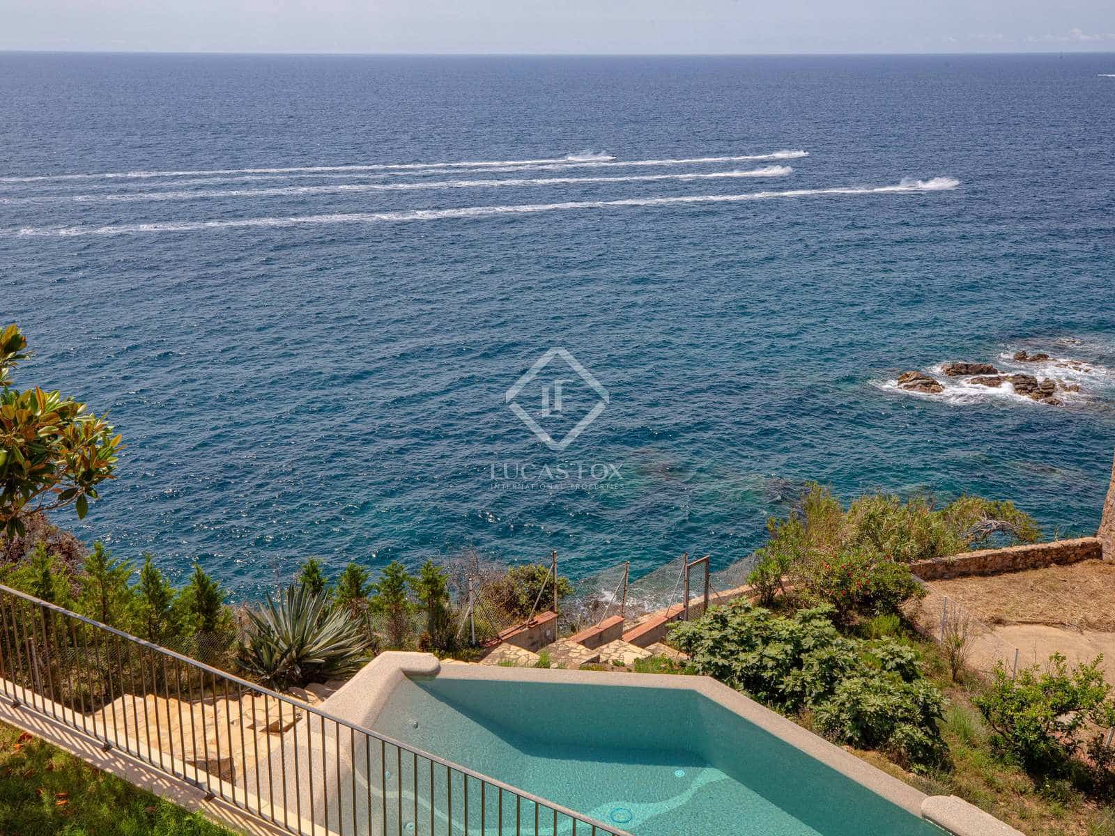 5 slaapkamer Villa te koop in Lloret de Mar met zwembad garage - € 1.847.000 (Ref: 8891754)