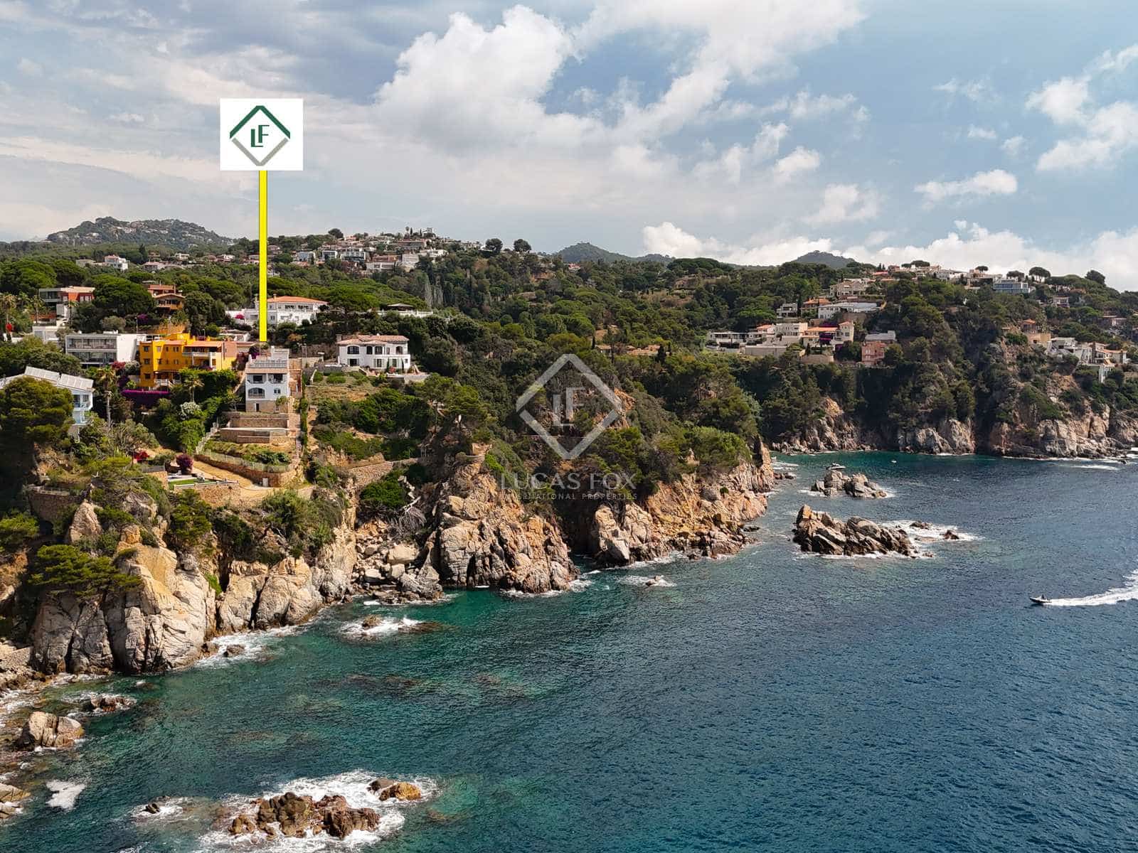 5 slaapkamer Villa te koop in Lloret de Mar met zwembad garage - € 1.847.000 (Ref: 8891754)