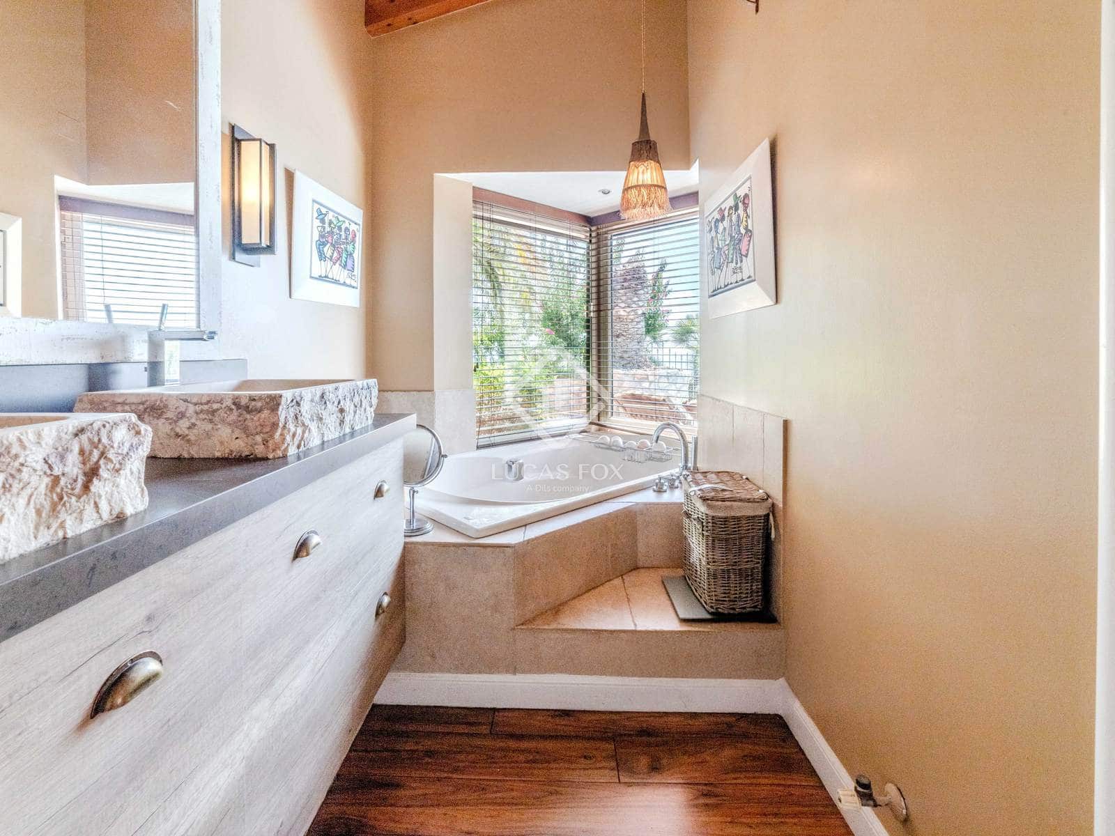 5 sypialnia Willa na sprzedaż w Sitges z basenem garażem - 2 650 000 € (Ref: 8893652)