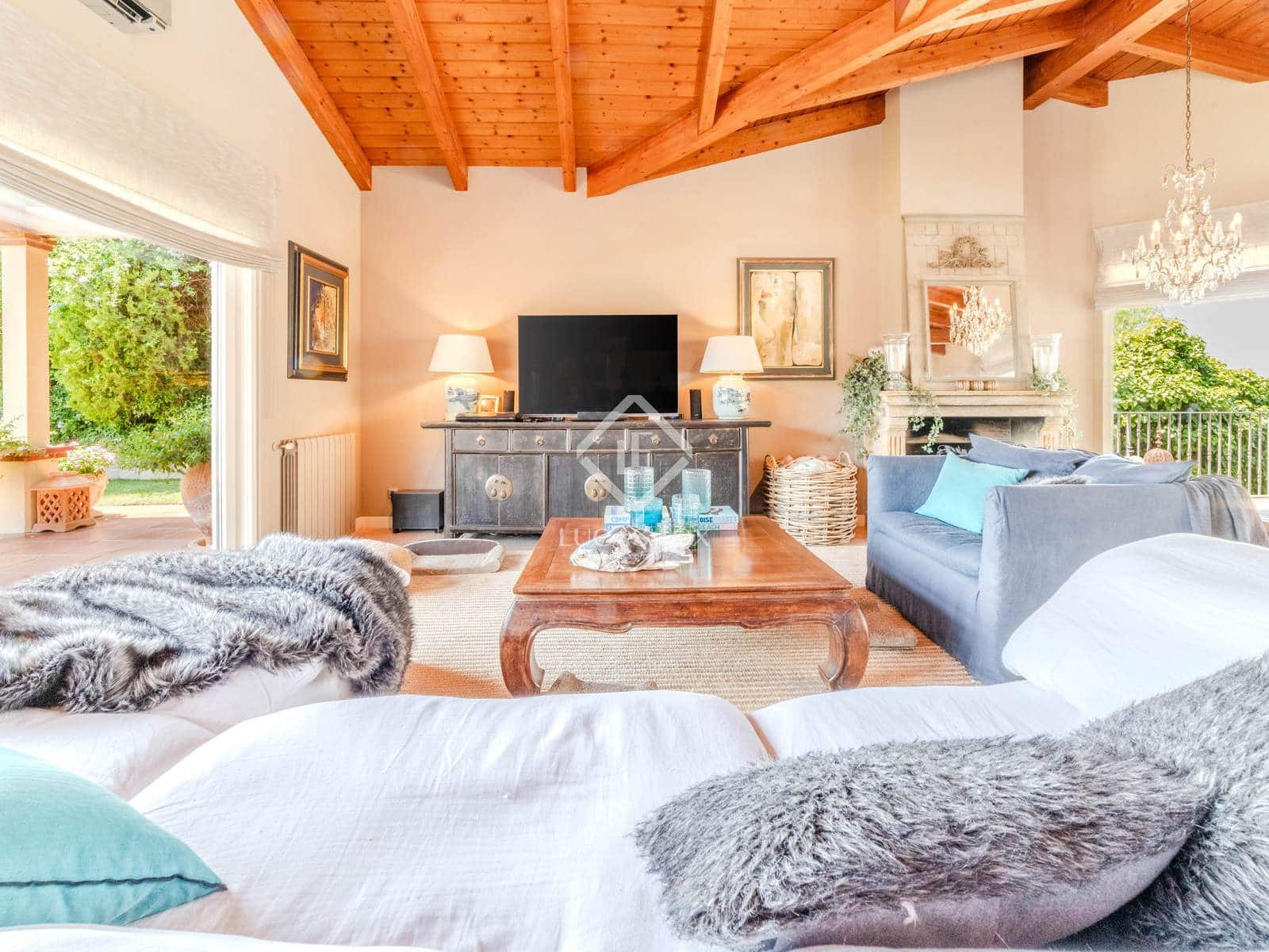 5 sypialnia Willa na sprzedaż w Sitges z basenem garażem - 2 650 000 € (Ref: 8893652)