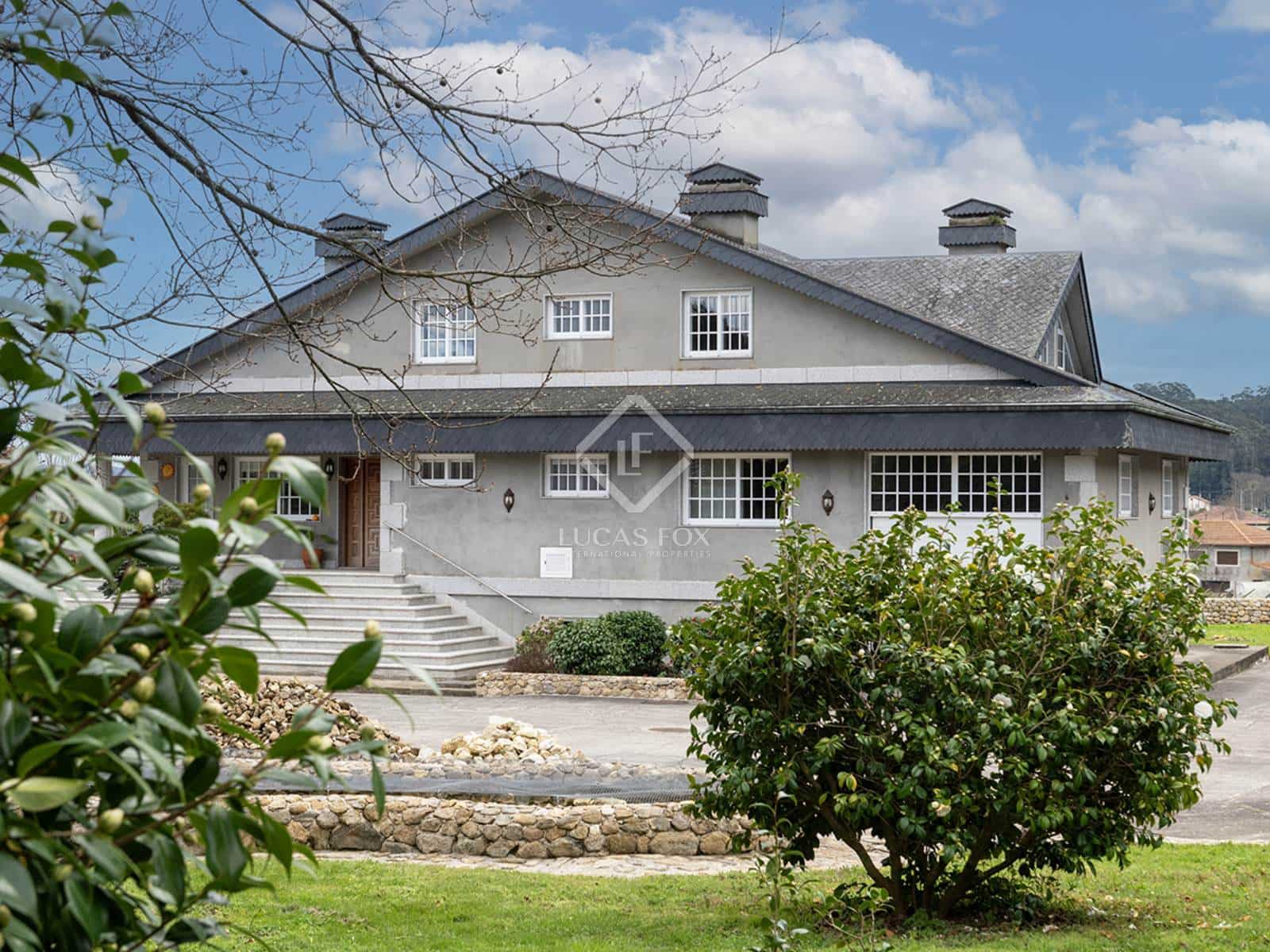 3 soveværelse Villa til salg i O Rosal med garage - € 545.000 (Ref: 8894249)