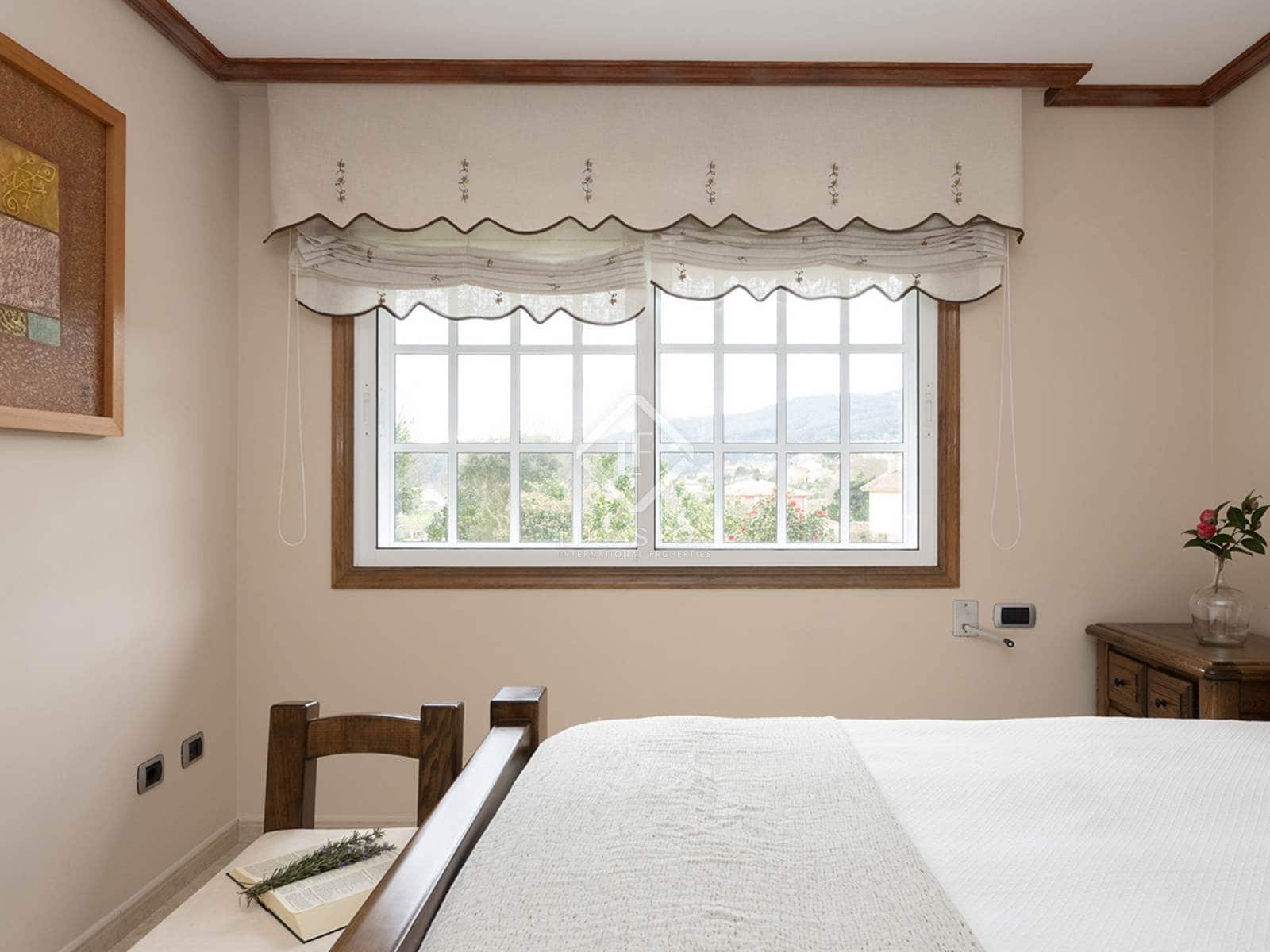 3 soveværelse Villa til salg i O Rosal med garage - € 545.000 (Ref: 8894249)