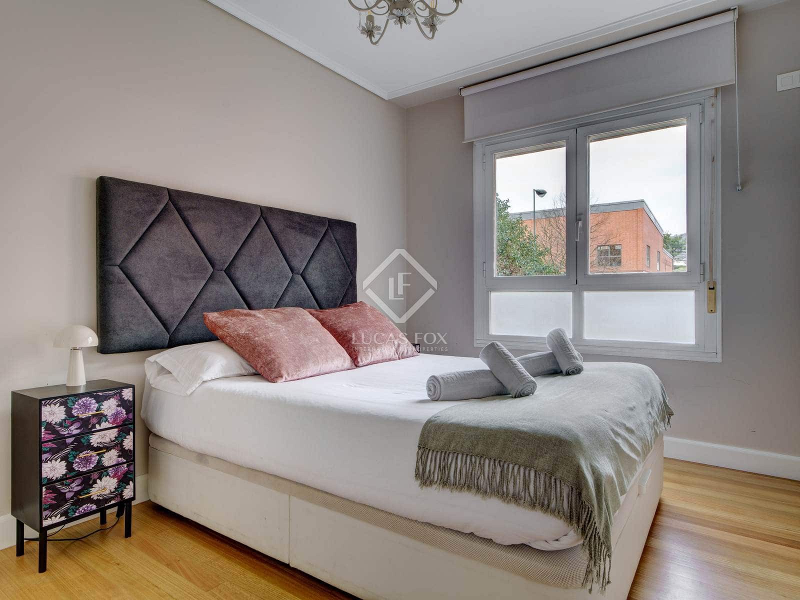 3 soveværelse Lejlighed til salg i Bilbao med garage - € 438.000 (Ref: 8895573)