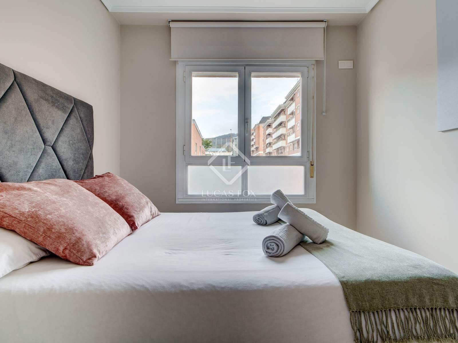 3 soveværelse Lejlighed til salg i Bilbao med garage - € 438.000 (Ref: 8895573)