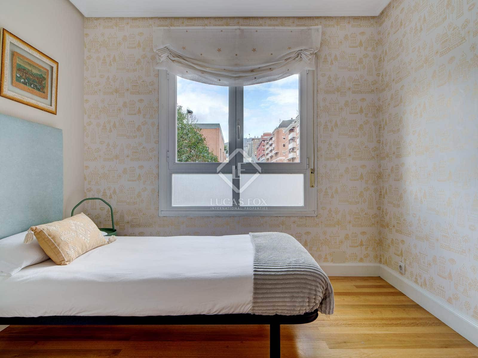 3 soveværelse Lejlighed til salg i Bilbao med garage - € 438.000 (Ref: 8895573)