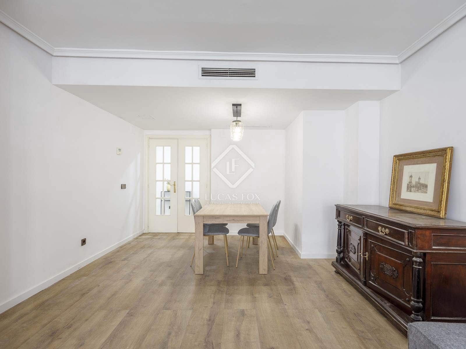 4 soverom Leilighet til leie i Valencia by med garasje - € 2 100 (Ref: 8898149)