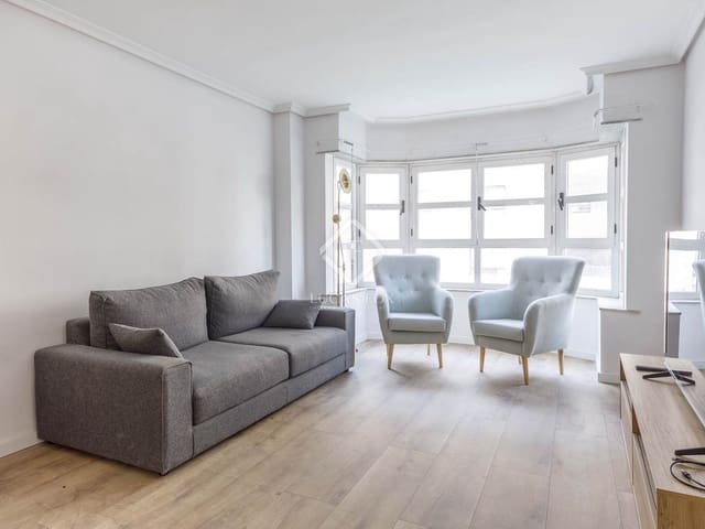 Appartement de 4 chambres à louer à Valence ville avec garage - 2 100 € (Ref: 8898149)