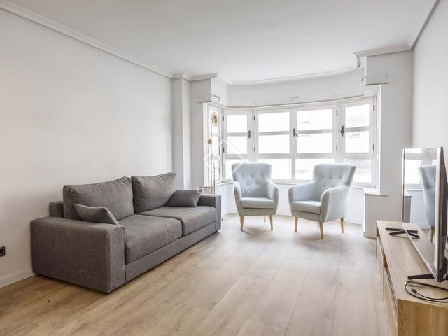 Appartement de 4 chambres à louer à Valence ville avec garage - 2 100 € (Ref: 8898149)