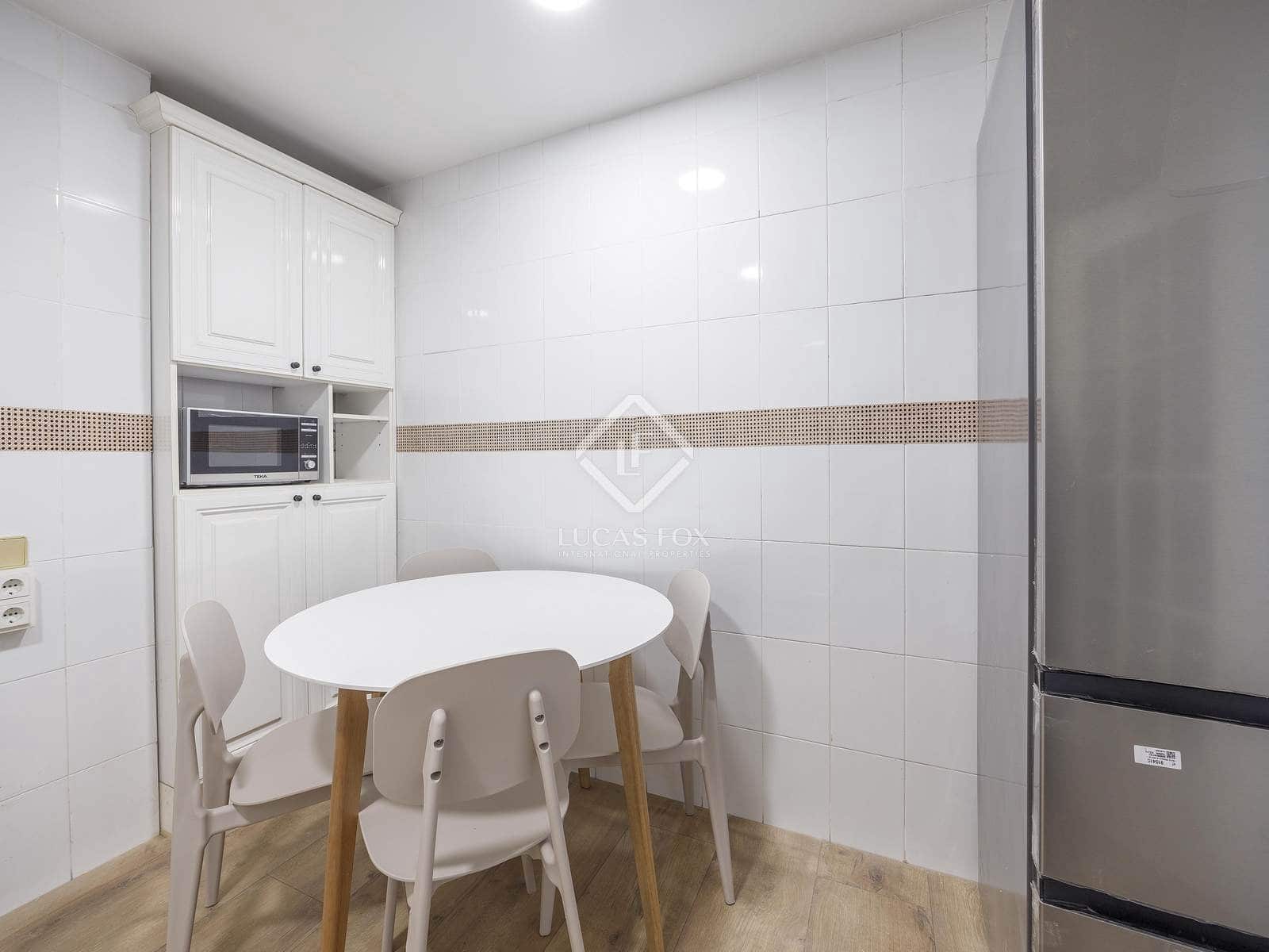 4 soverom Leilighet til leie i Valencia by med garasje - € 2 100 (Ref: 8898149)