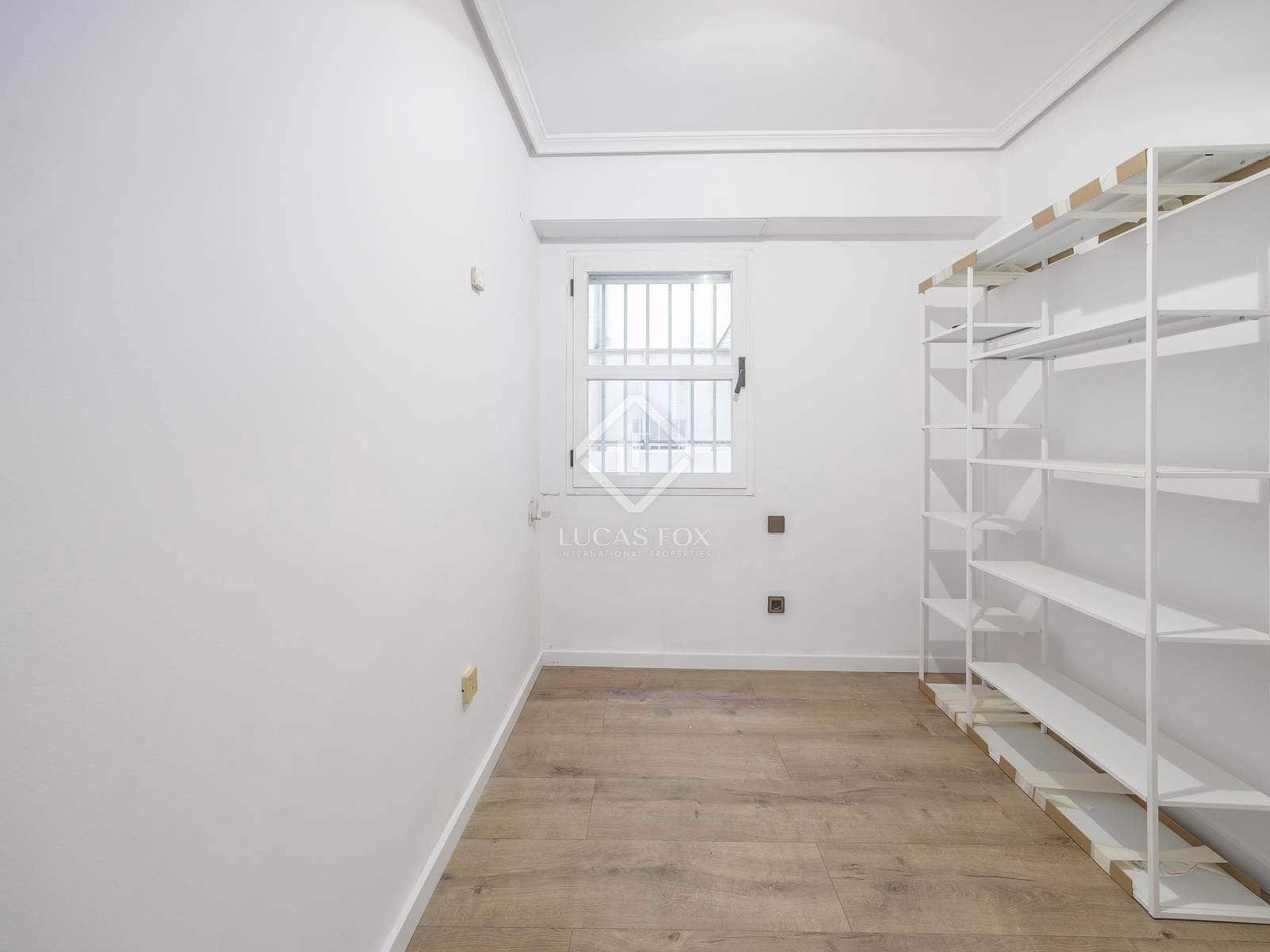 4 soverom Leilighet til leie i Valencia by med garasje - € 2 100 (Ref: 8898149)