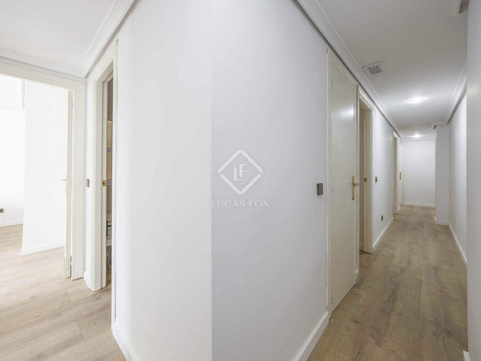 4 soverom Leilighet til leie i Valencia by med garasje - € 2 100 (Ref: 8898149)