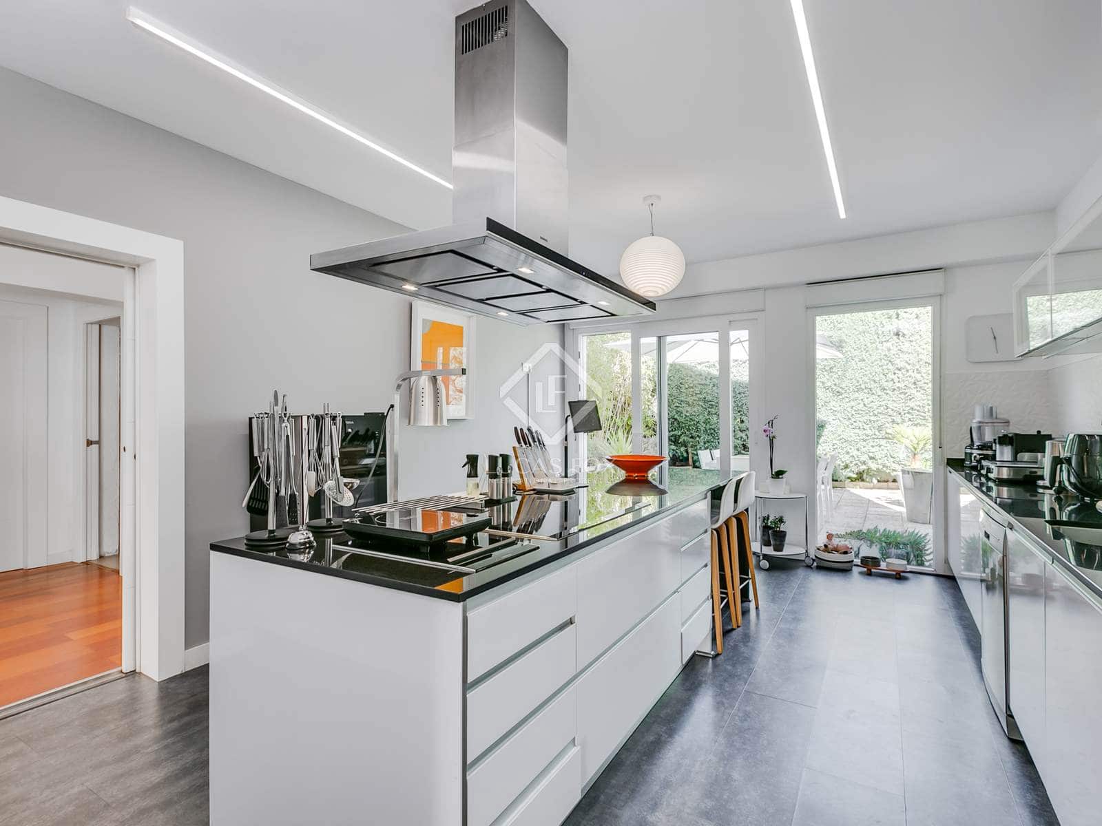 5 soveværelse Villa til salg i Algete med swimmingpool garage - € 1.695.000 (Ref: 8901501)