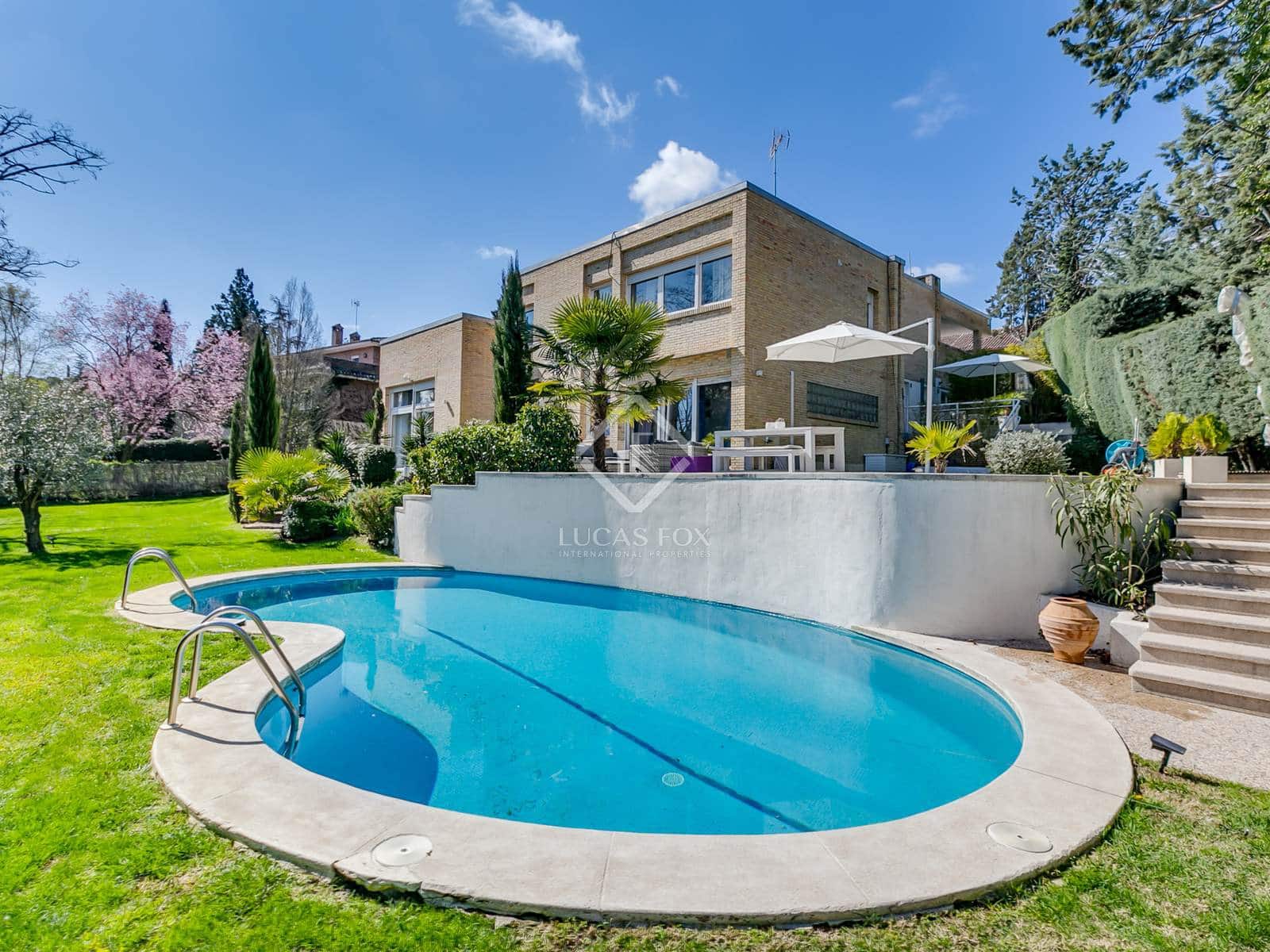 5 soveværelse Villa til salg i Algete med swimmingpool garage - € 1.695.000 (Ref: 8901501)