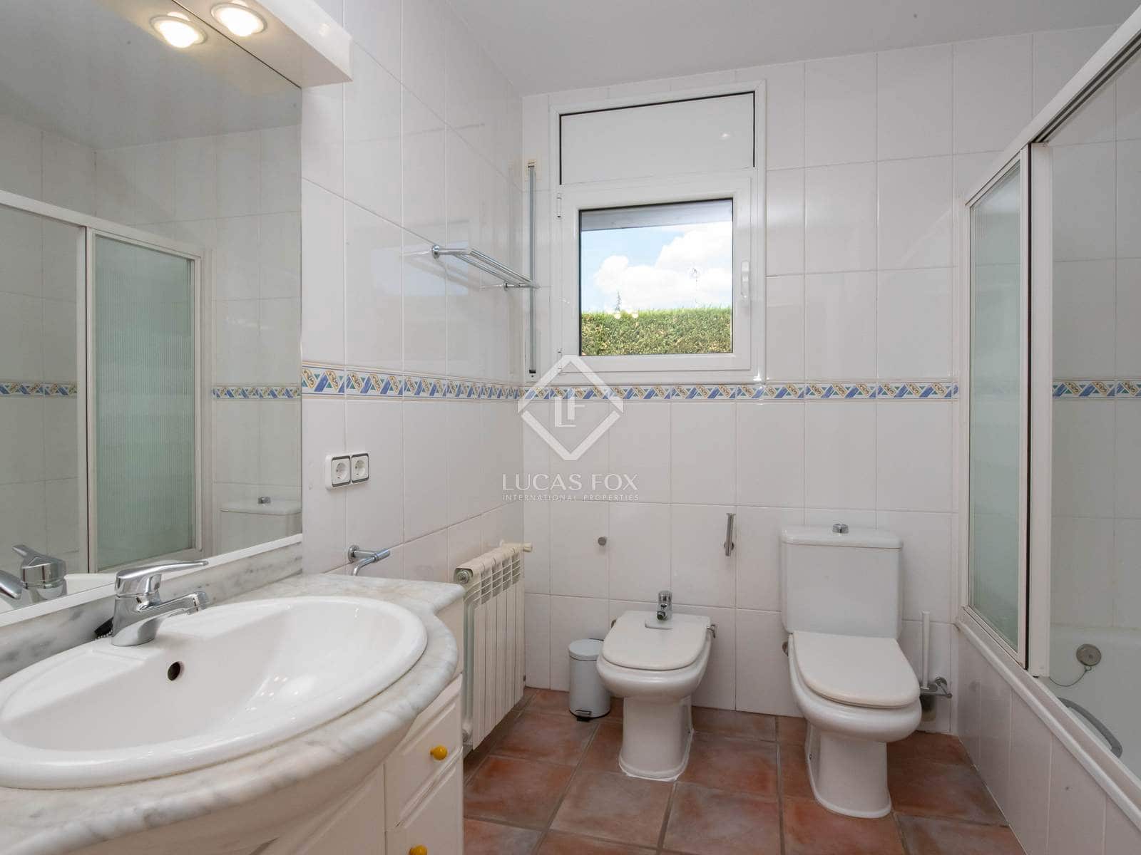 4 bedroom Villa for sale in Santa Cristina d'Aro with pool garage - € 710,000 (Ref: 8902742)