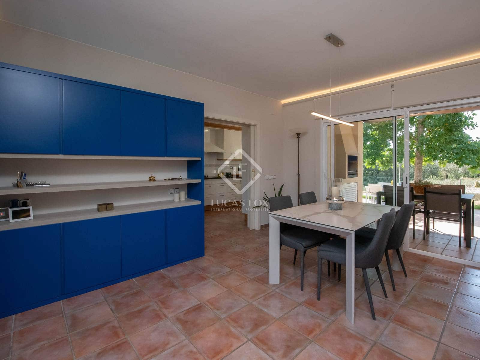 4 bedroom Villa for sale in Santa Cristina d'Aro with pool garage - € 710,000 (Ref: 8902742)