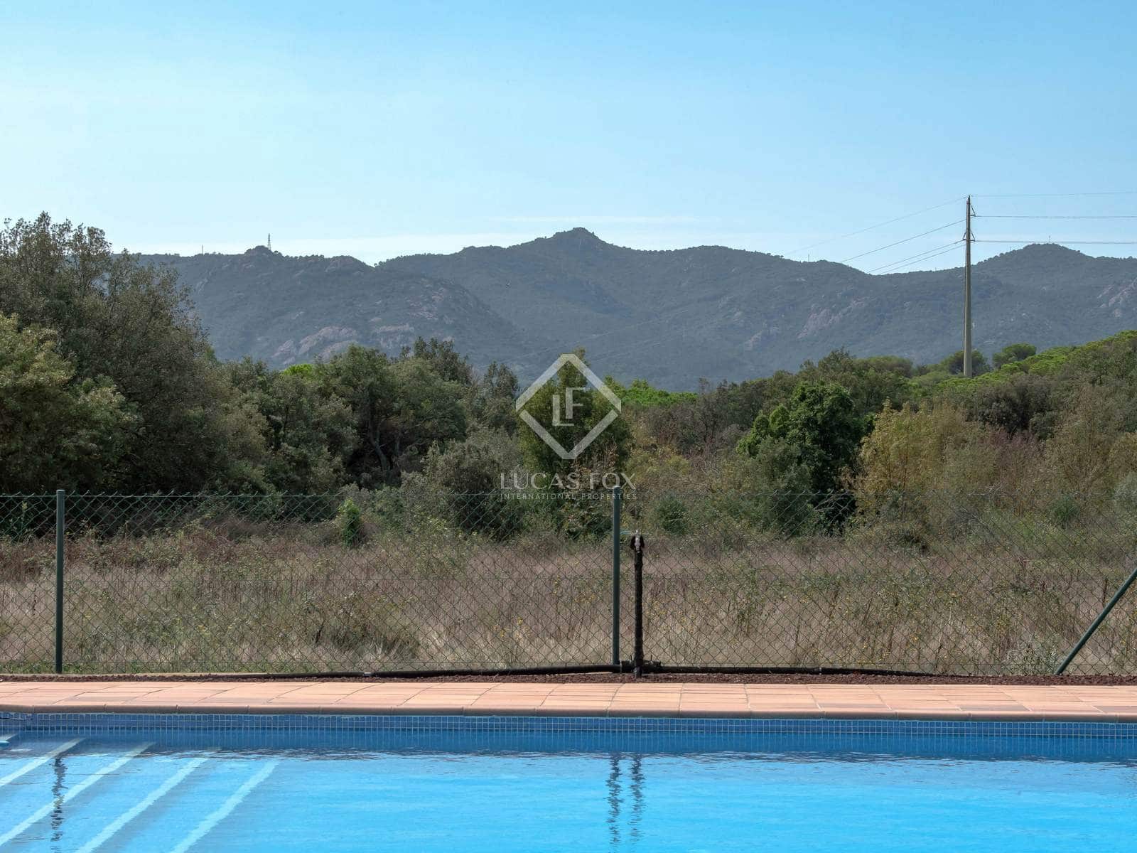 4 bedroom Villa for sale in Santa Cristina d'Aro with pool garage - € 710,000 (Ref: 8902742)