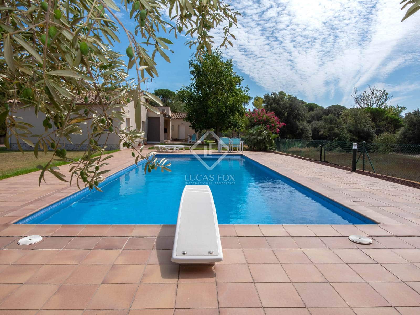 4 bedroom Villa for sale in Santa Cristina d'Aro with pool garage - € 710,000 (Ref: 8902742)