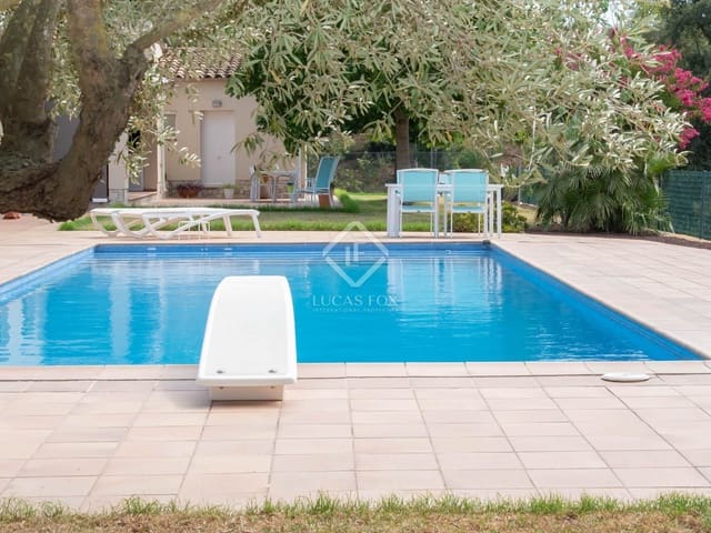 4 bedroom Villa for sale in Santa Cristina d'Aro with pool garage - € 710,000 (Ref: 8902742)