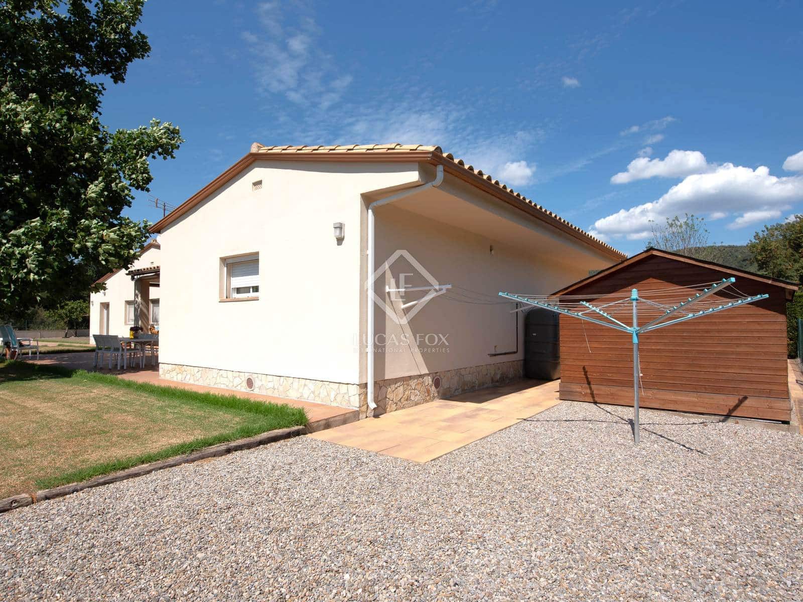 4 bedroom Villa for sale in Santa Cristina d'Aro with pool garage - € 710,000 (Ref: 8902742)