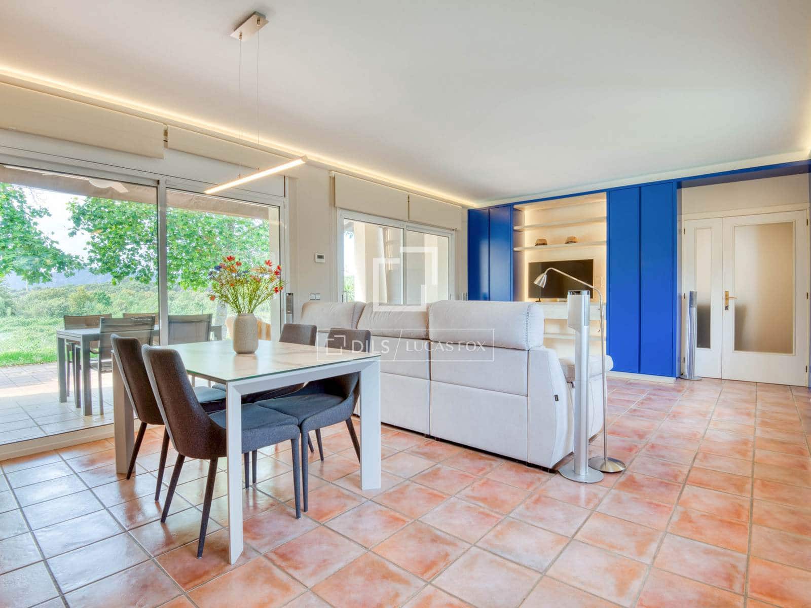4 bedroom Villa for sale in Santa Cristina d'Aro with pool garage - € 680,000 (Ref: 8902742)