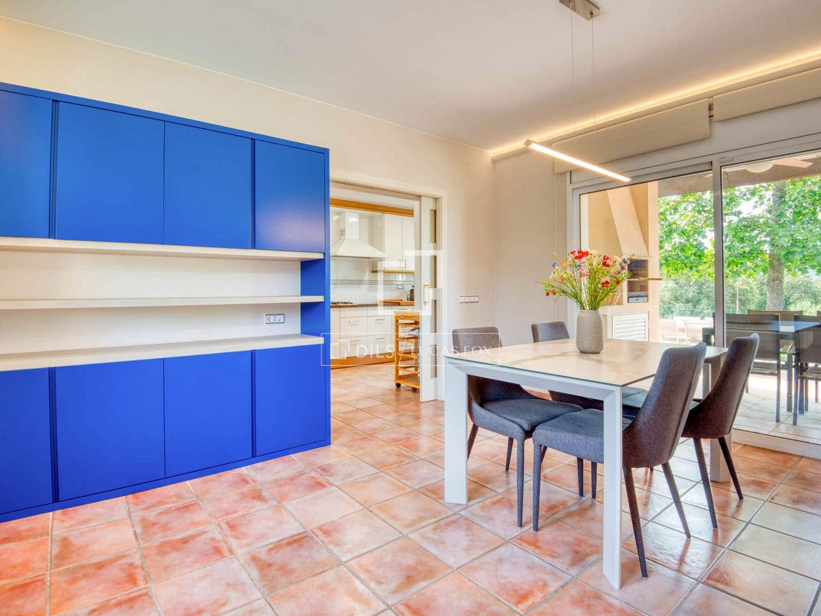 4 bedroom Villa for sale in Santa Cristina d'Aro with pool garage - € 680,000 (Ref: 8902742)
