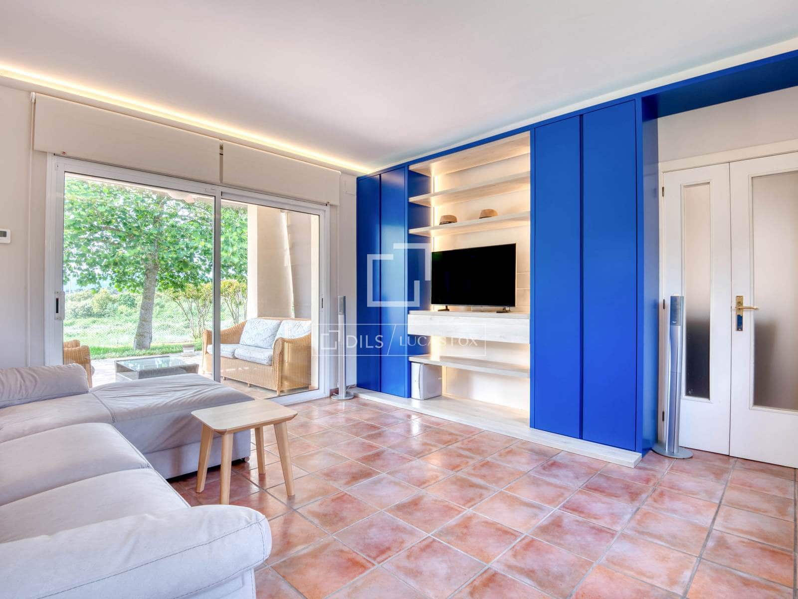 4 bedroom Villa for sale in Santa Cristina d'Aro with pool garage - € 680,000 (Ref: 8902742)