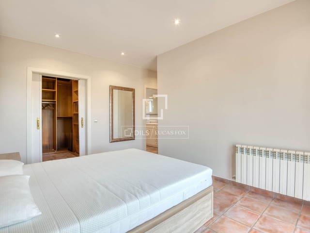4 camera da letto Villa in vendita in Santa Cristina d'Aro con piscina garage - 680.000 € (Rif: 8902742)